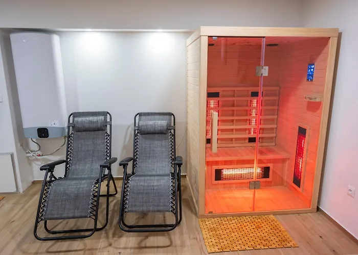 Three-Bedroom Premium Holiday Home Atmosfera With Private Pool&Sauna