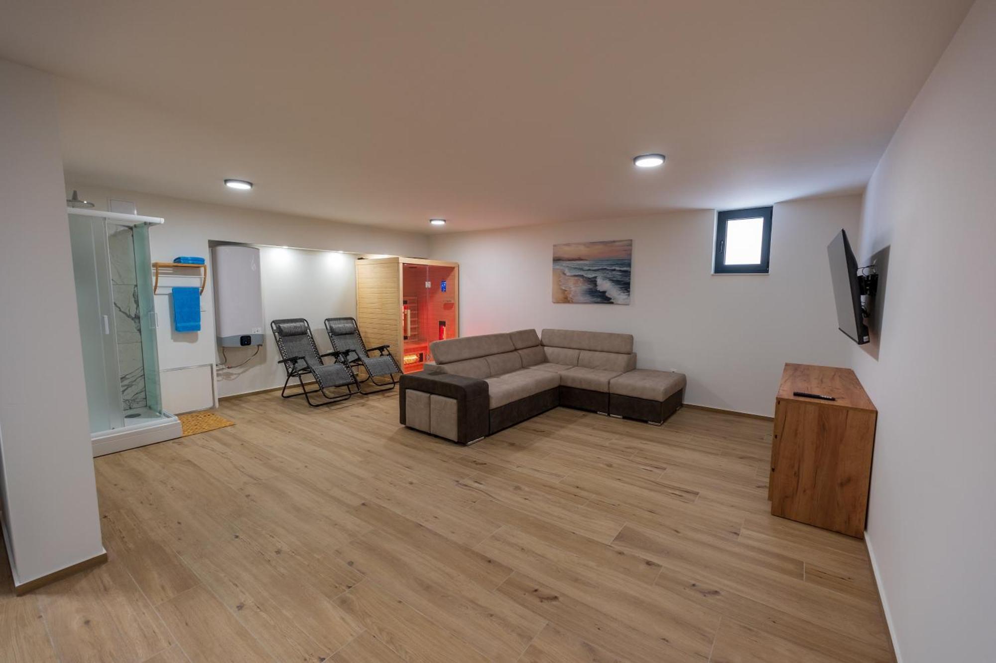 Three-Bedroom Premium Holiday Home Atmosfera With Private Pool&Sauna
